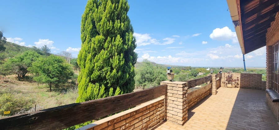 4 Bedroom Property for Sale in Hartbeesfontein North West